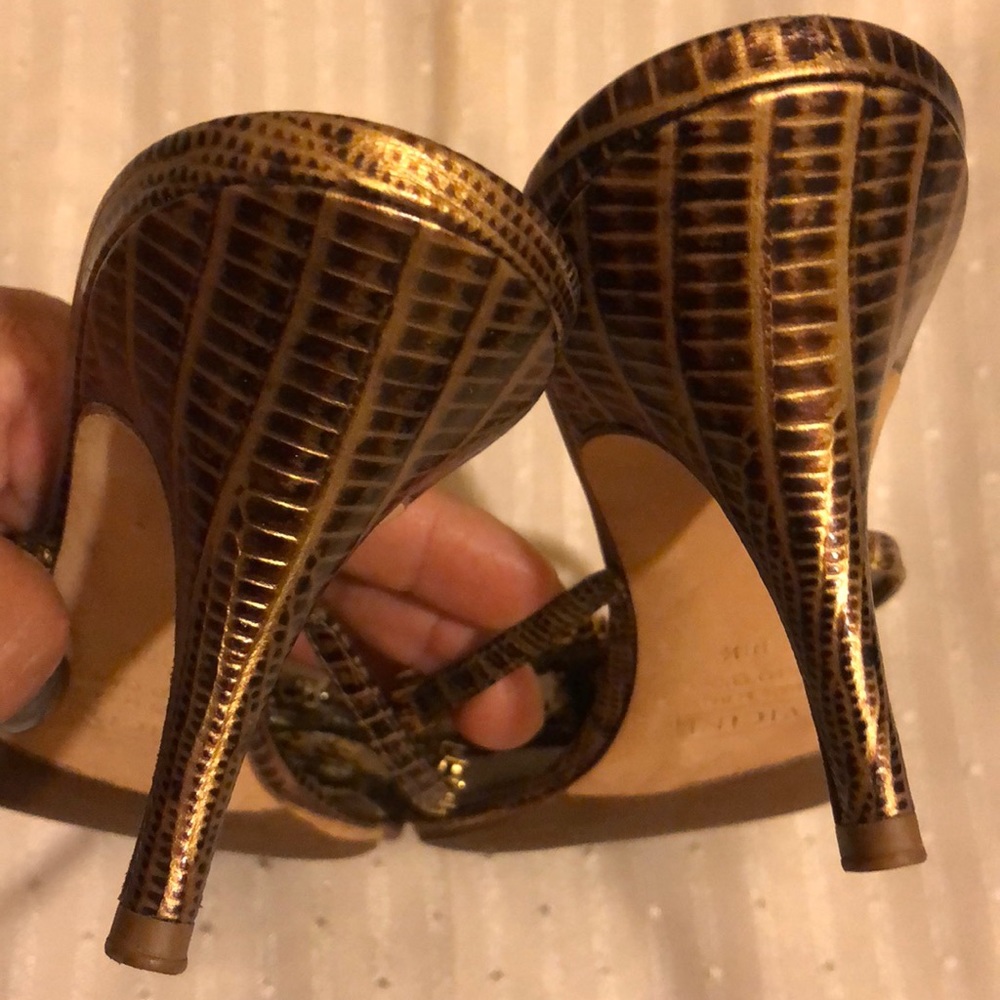 Shoes - Picture 6 of 8